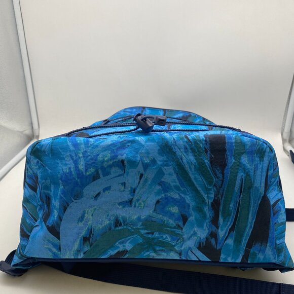 ☆Holiday Sale☆ Dakine WNDR Pack 18L Backpack Blue Hana Print With Safety Whistle - Picture 5 of 5